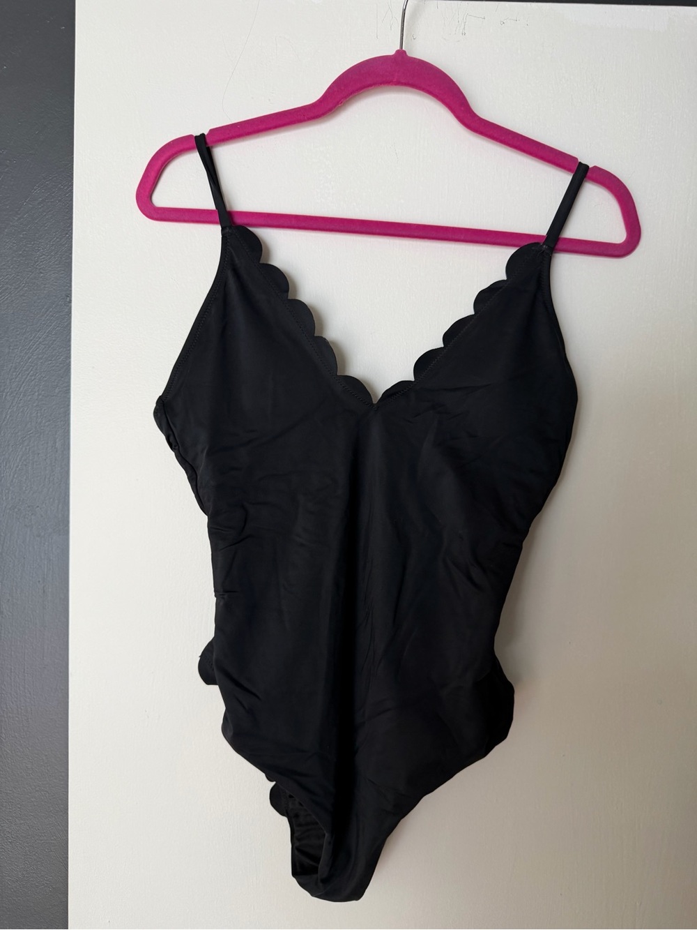Vanilla/Beach Black Scallop One-Piece Swimsuit